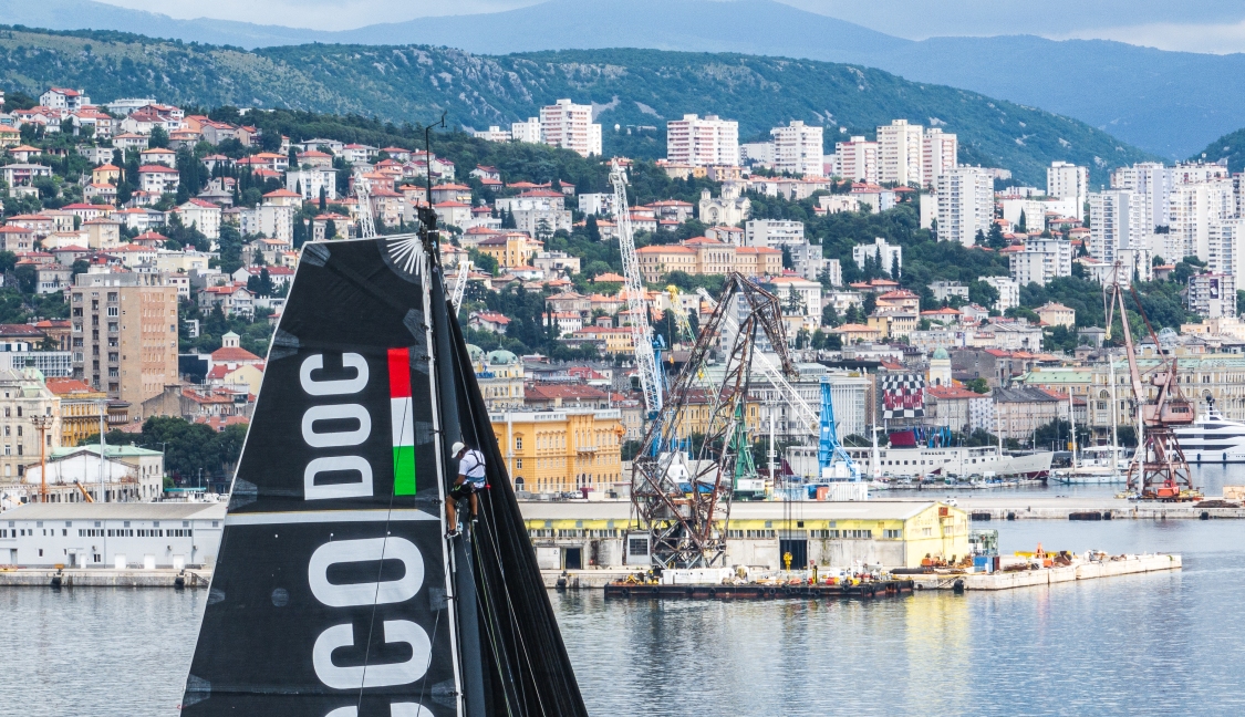 25. Fiumanka •「Krstaši」